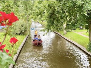 The Dutchman Your personal Travel concierge Travel agent To visit Giethoorn 2020-09-19 om 11.29.43